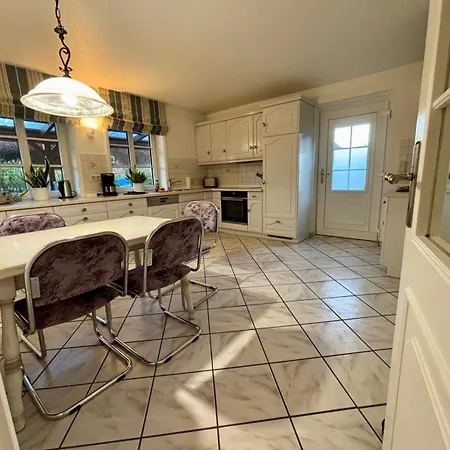 Διαμέρισμα 108 Qm Eg-fewo Mit Garten - Grill - Westterrassen *